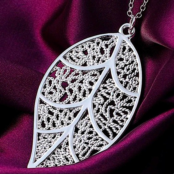 STERLING SILVER LEAF NECKLACE - Picture 2 of 11